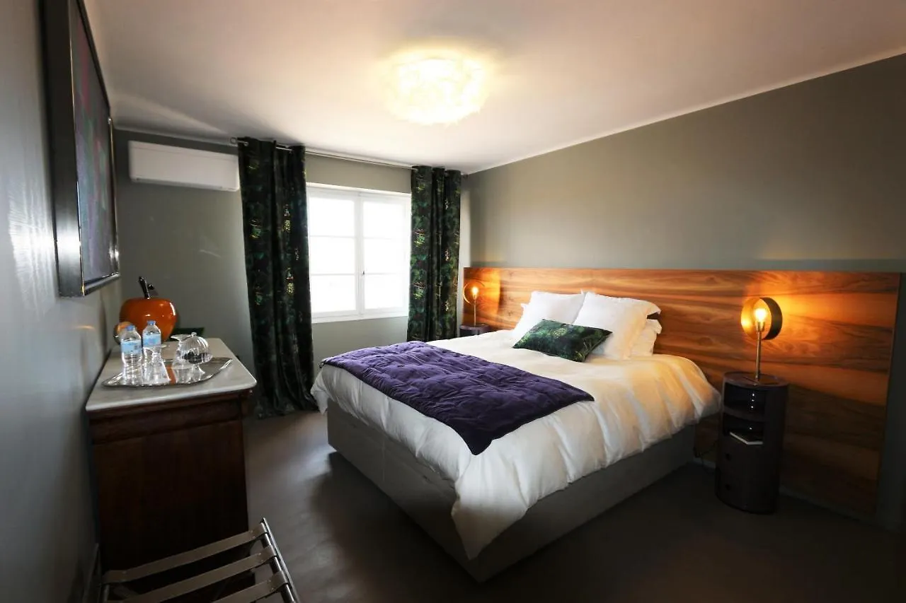 Апарт-отель Suite Privee Du Balcon Du Vieux Port Марсель