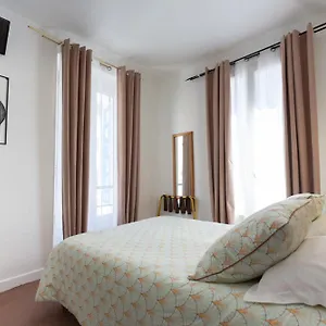 *** Hotel Ideal France