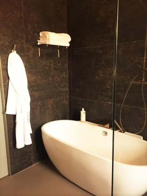 Suite privée du balcon du vieux port Marseille Appart hôtel